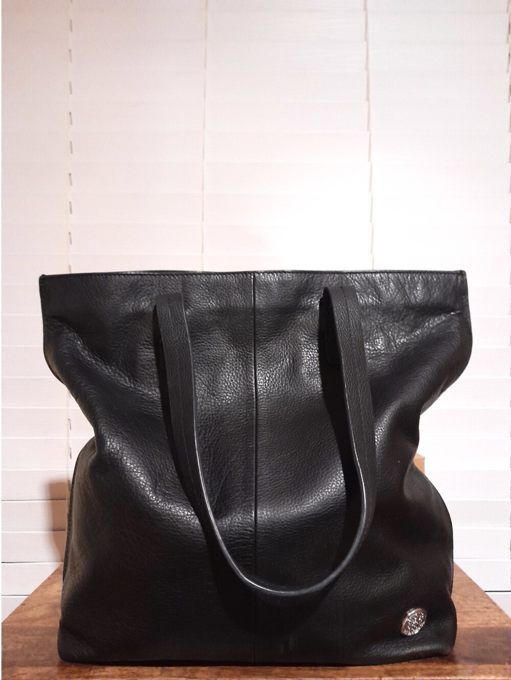 100% Genuine Leather Large Vince Camuto NewYork Black Shoulder Tote Bag